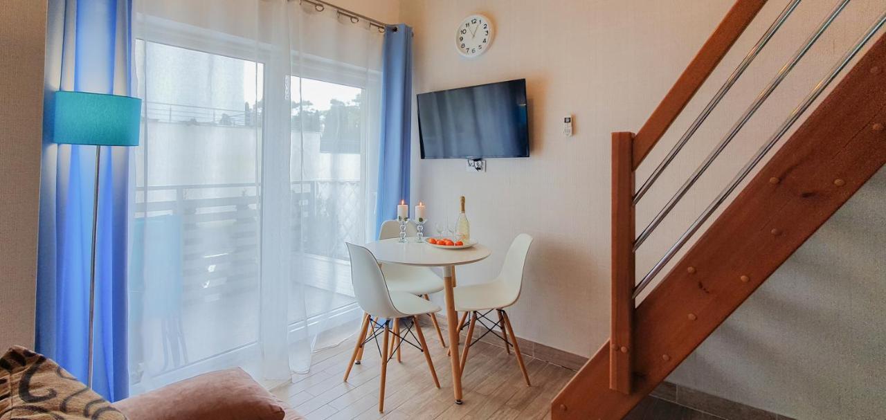 Holiday Home Slavia New S8 Miedzyzdroje Z Antresola I Balkonem Przy Plazy Extérieur photo