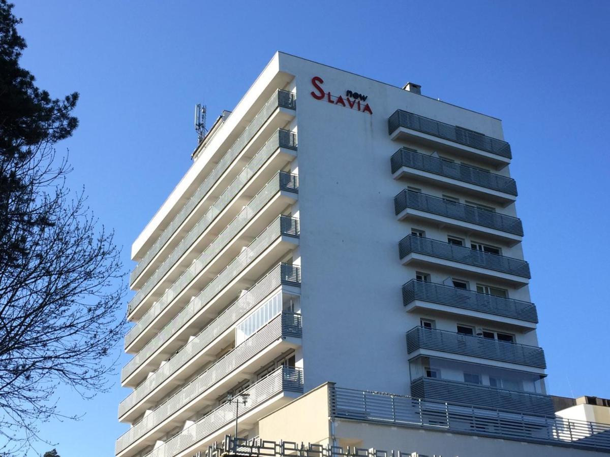 Holiday Home Slavia New S8 Miedzyzdroje Z Antresola I Balkonem Przy Plazy Extérieur photo